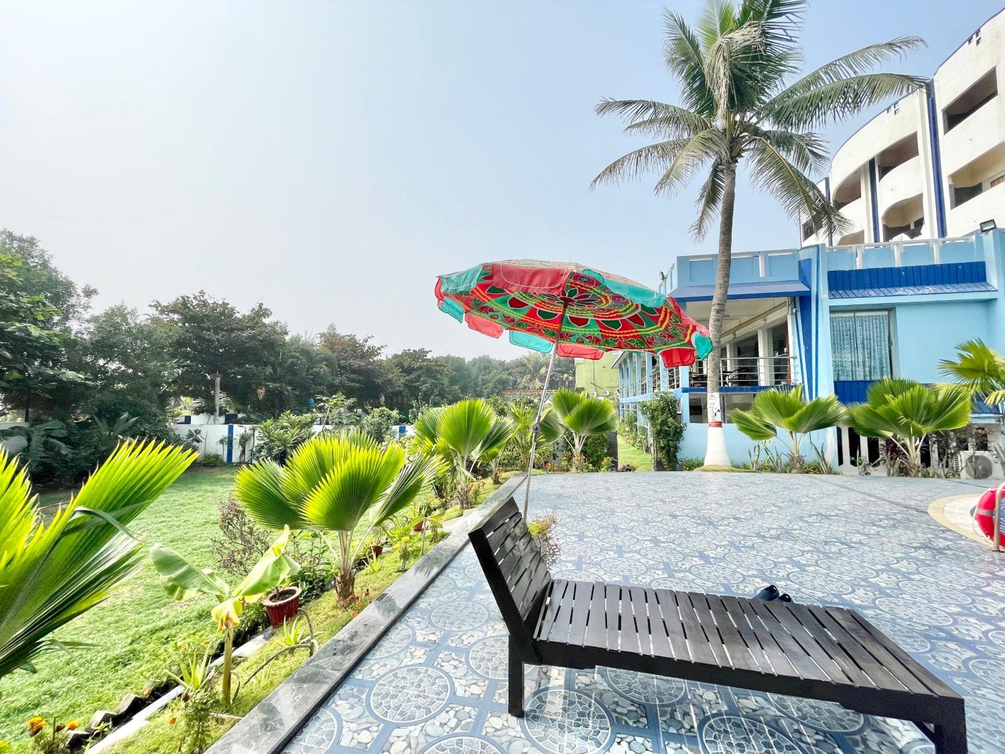Hotel V-I Near Sea , Puri Private-Park -Gym-Spa Fully-Airconditioned-Hotel Lift-And-Parking-Facilities Breakfast-Included Exterior foto