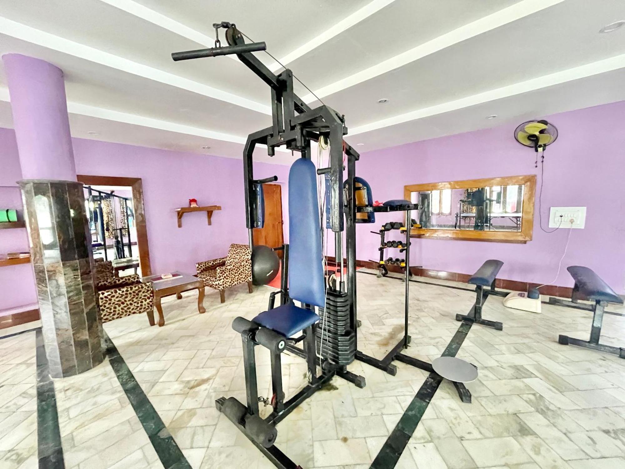 Hotel V-I Near Sea , Puri Private-Park -Gym-Spa Fully-Airconditioned-Hotel Lift-And-Parking-Facilities Breakfast-Included Exterior foto