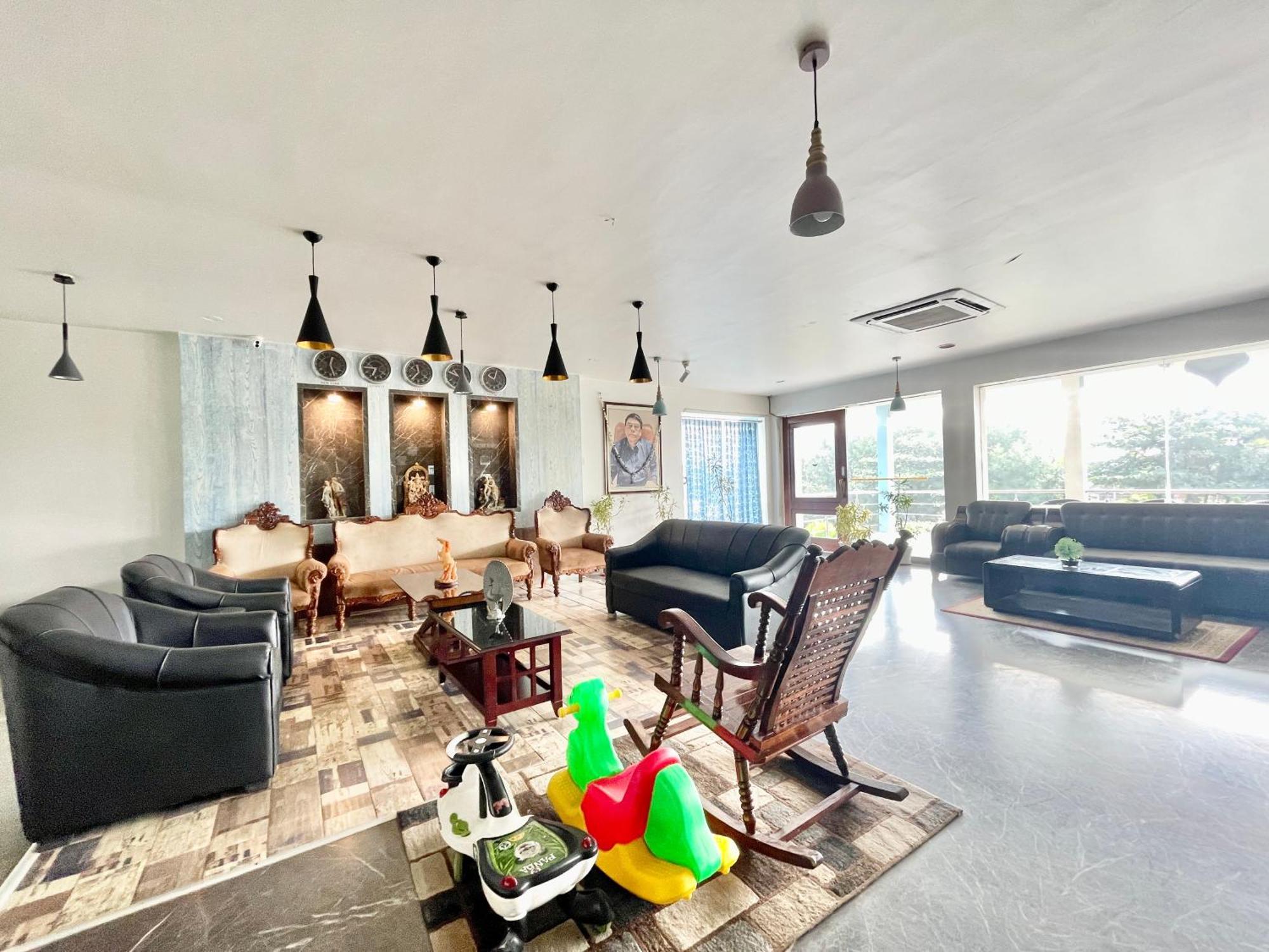 Hotel V-I Near Sea , Puri Private-Park -Gym-Spa Fully-Airconditioned-Hotel Lift-And-Parking-Facilities Breakfast-Included Exterior foto